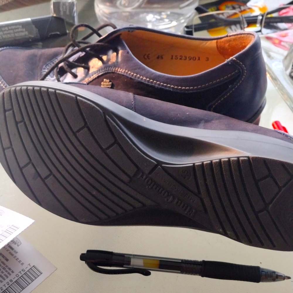 Casual comfort shoes